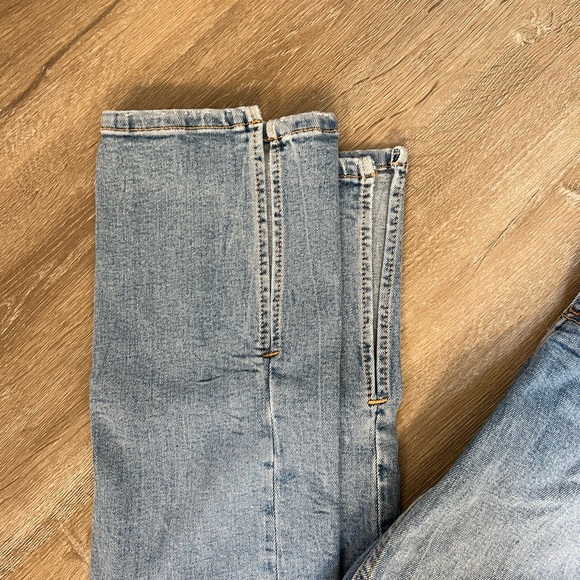 Zara Straight Leg Jeans - Picture 3 of 4